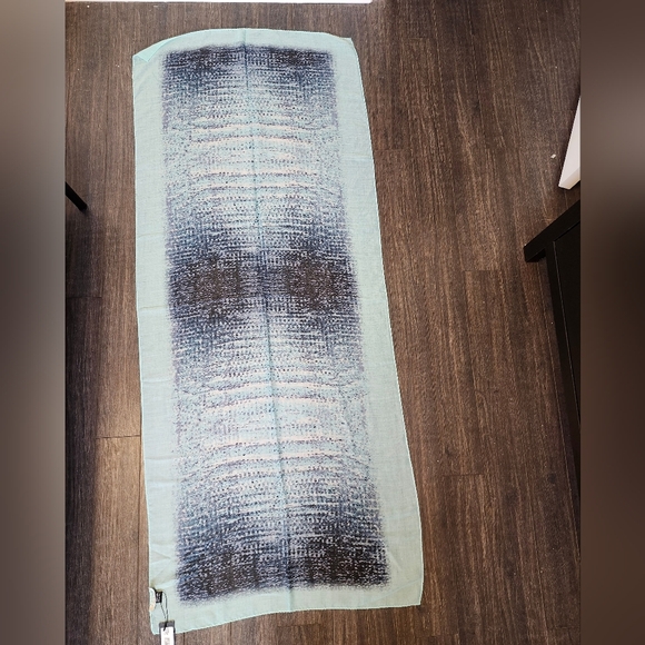 Halston Heritage Accessories - NWT Halston Heritage teal/blue pattern lightweight scarf